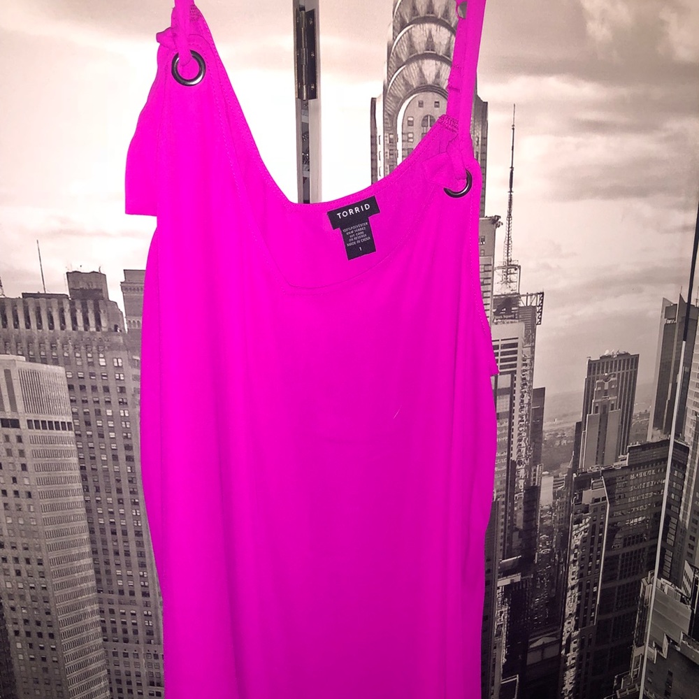 Adjustable tank top